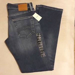 NWT! Lucky Brand mens 221 straight jeans 29x32